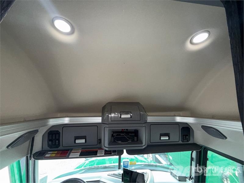 Mack Anthem AN64T 6x4 T/A Sleeper Truck Tractor وحدات الجر