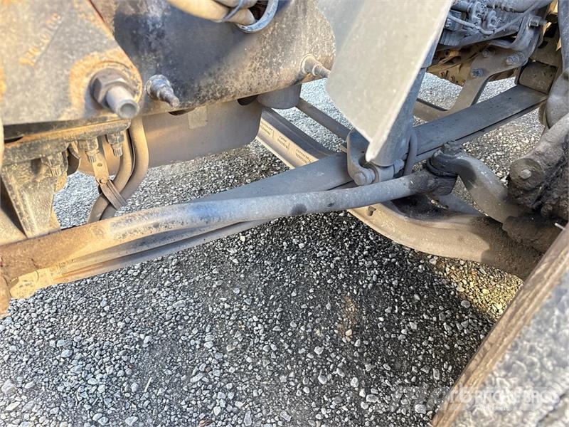 Mack Anthem AN64T 6x4 T/A Day Cab Truck Tractor وحدات الجر