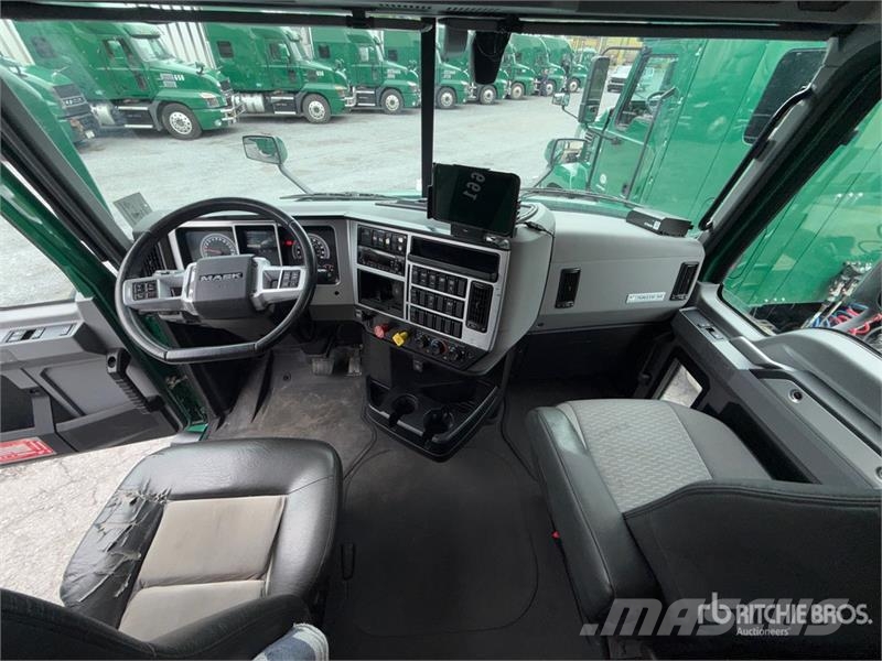 Mack Anthem AN64T 6x4 T/A Sleeper Truck Tractor وحدات الجر