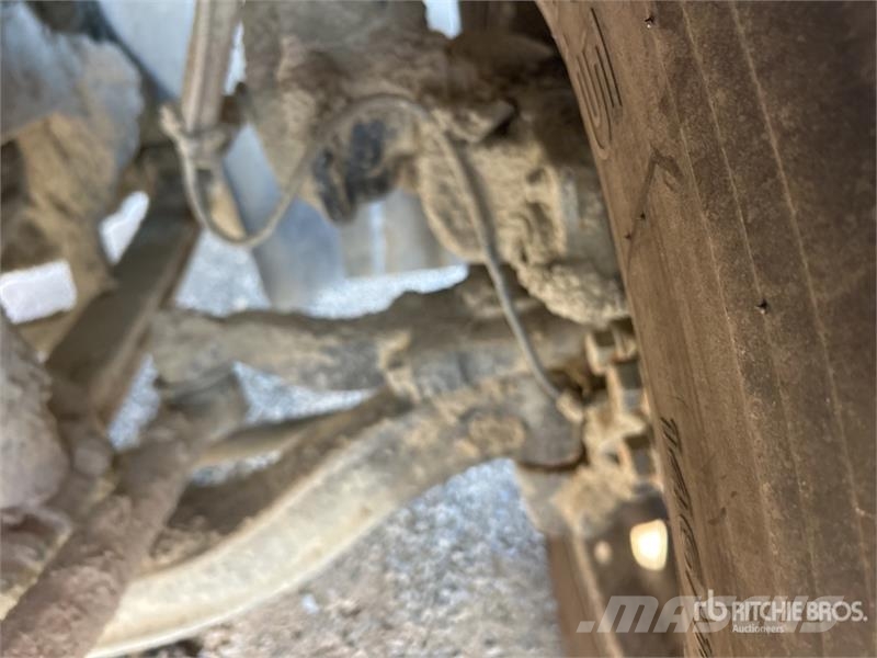 Mack Anthem AN64T 6x4 T/A Day Cab Truck Tractor Motrici e Trattori Stradali