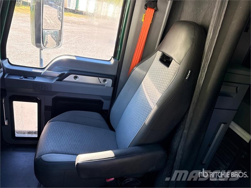 Mack Anthem AN64T 6x4 T/A Sleeper Truck Tractor Truck Tractor Units
