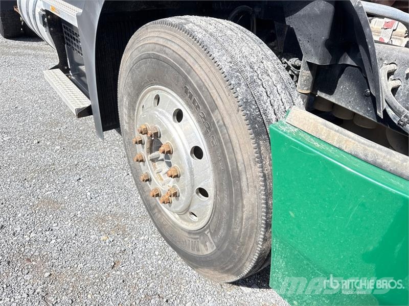 Mack Anthem AN64T 6x4 T/A Sleeper Truck Tractor وحدات الجر