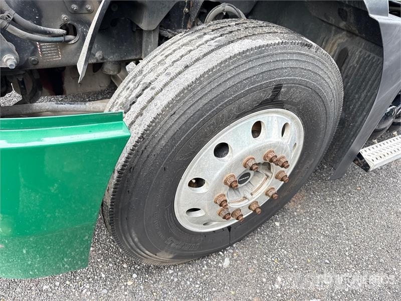 Mack Anthem AN64T 6x4 T/A Sleeper Truck Tractor وحدات الجر