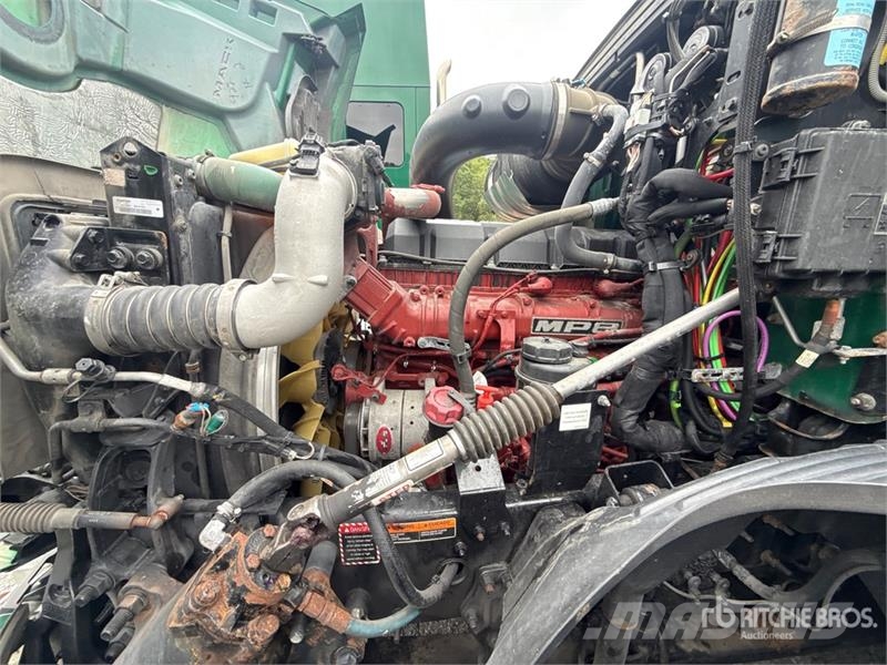 Mack Anthem AN64T 6x4 T/A Sleeper Truck Tractor وحدات الجر