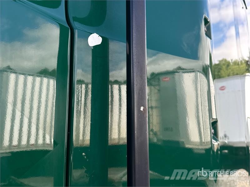 Mack Anthem AN64T 6x4 T/A Sleeper Truck Tractor وحدات الجر