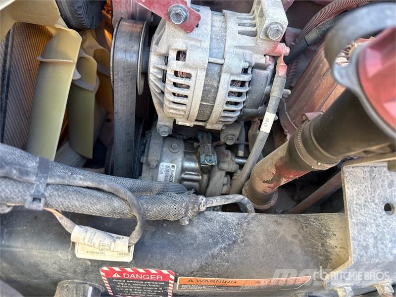 Mack Anthem AN64T 6x4 T/A Day Cab Truck Tractor Sadulveokid