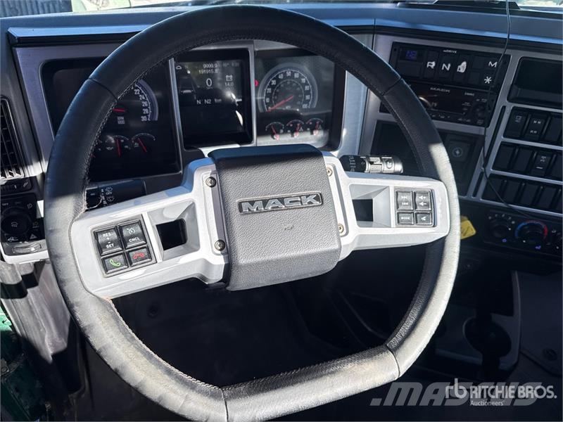 Mack Anthem AN64T 6x4 T/A Day Cab Truck Tractor Sadulveokid