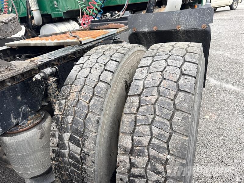 Mack Anthem AN64T 6x4 T/A Sleeper Truck Tractor وحدات الجر