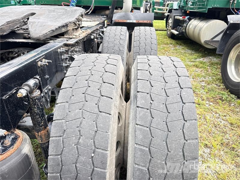 Mack Anthem AN64T 6x4 T/A Sleeper Truck Tractor Sattelzugmaschinen