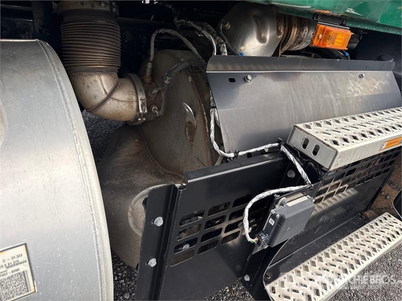 Mack Anthem AN64T 6x4 T/A Sleeper Truck Tractor Sadulveokid