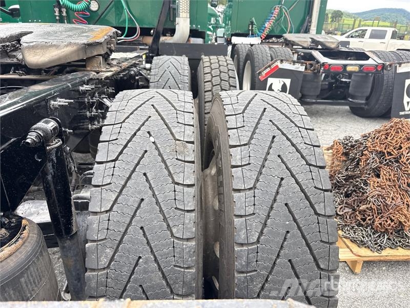 Mack Anthem AN64T 6x4 T/A Sleeper Truck Tractor وحدات الجر