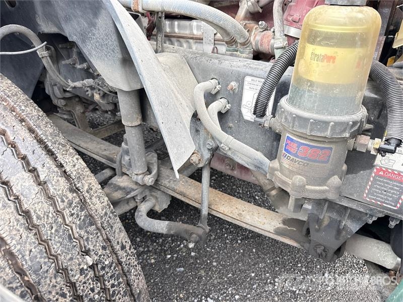 Mack Anthem AN64T 6x4 T/A Sleeper Truck Tractor وحدات الجر