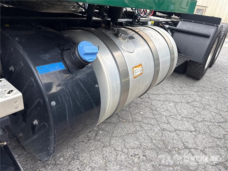 Mack Anthem AN64T 6x4 T/A Sleeper Truck Tractor وحدات الجر