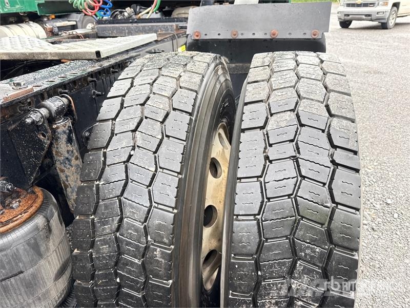 Mack Anthem AN64T 6x4 T/A Sleeper Truck Tractor وحدات الجر