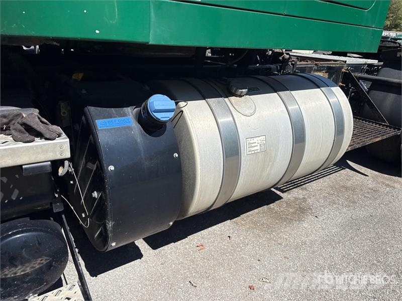 Mack Anthem AN64T 6x4 T/A Sleeper Truck Tractor Седельные тягачи