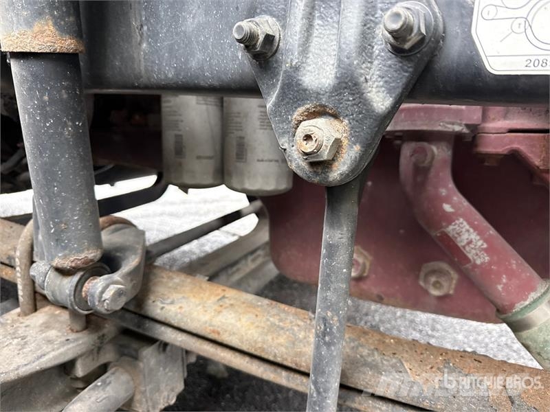 Mack Anthem AN64T 6x4 T/A Sleeper Truck Tractor وحدات الجر