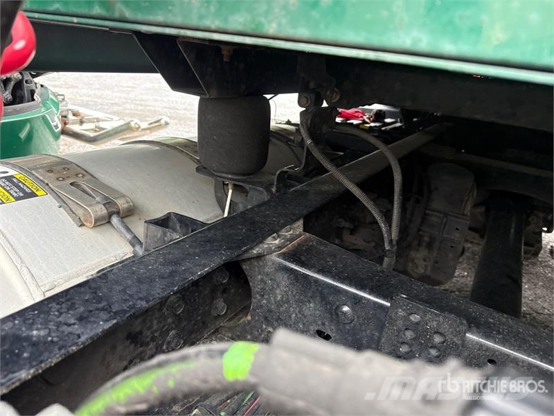 Mack Anthem AN64T 6x4 T/A Sleeper Truck Tractor وحدات الجر