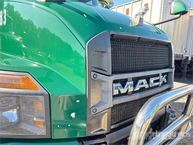 Mack Anthem AN64T 6x4 T/A Day Cab Truck Tractor وحدات الجر