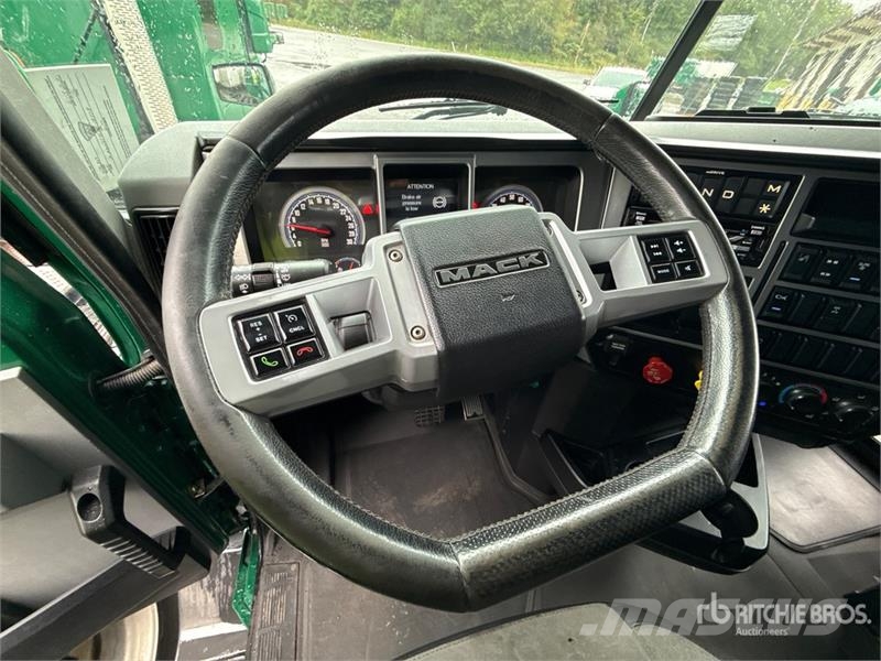 Mack Anthem AN64T 6x4 T/A Sleeper Truck Tractor وحدات الجر