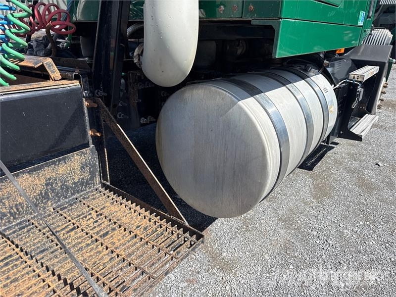 Mack Anthem AN64T 6x4 T/A Sleeper Truck Tractor وحدات الجر