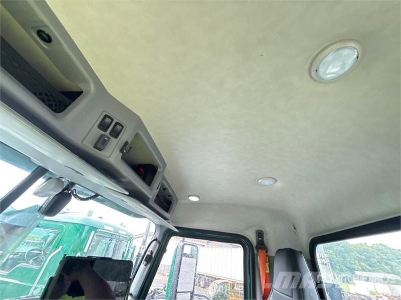 Mack Anthem AN64T 6x4 T/A Day Cab Truck Tractor Vilcēji
