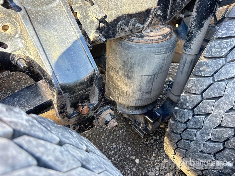 Mack Anthem AN64T 6x4 T/A Day Cab Truck Tractor وحدات الجر