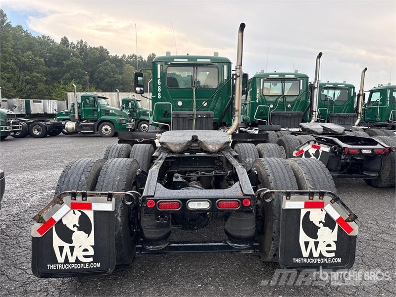 Mack Anthem AN64T 6x4 T/A Day Cab Truck Tractor Vilcēji