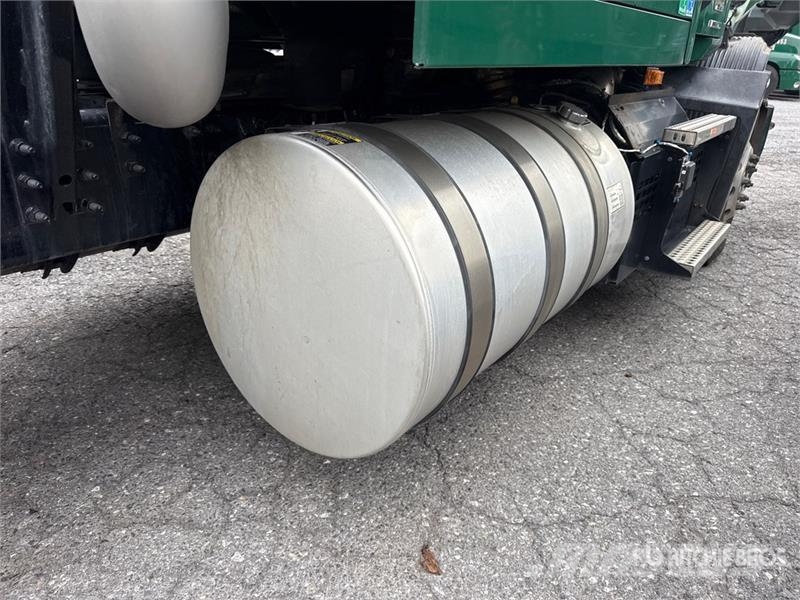 Mack Anthem AN64T 6x4 T/A Sleeper Truck Tractor وحدات الجر