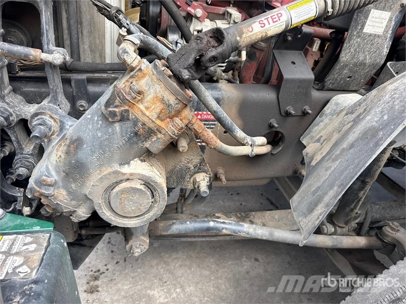 Mack Anthem AN64T 6x4 T/A Day Cab Truck Tractor Vlačilci