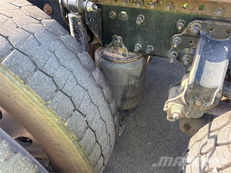 Mack Anthem AN64T 6x4 T/A Day Cab Truck Tractor Tracteur routier