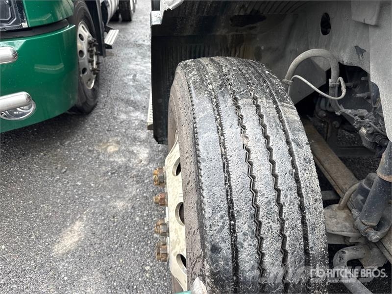 Mack Anthem AN64T 6x4 T/A Sleeper Truck Tractor وحدات الجر