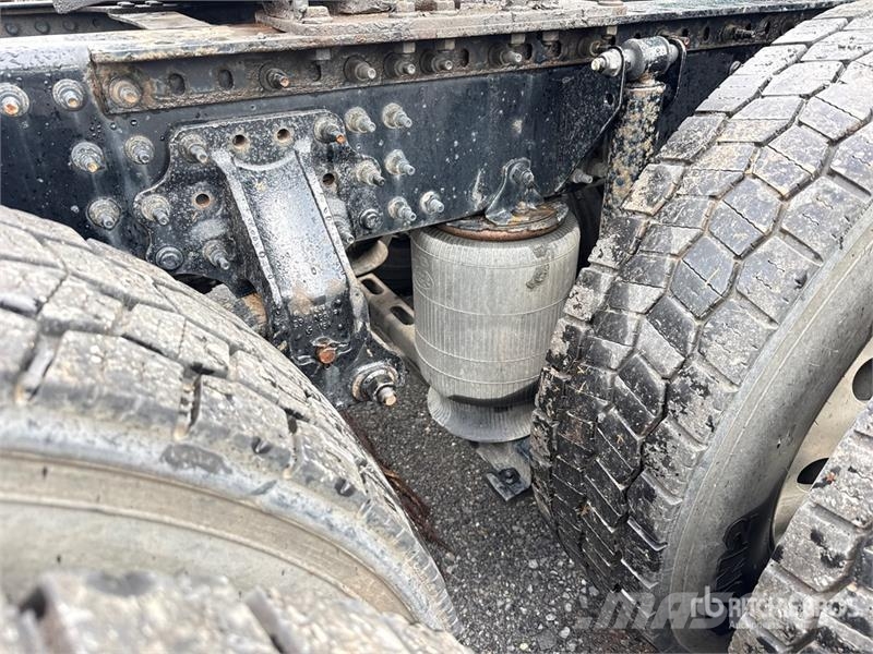 Mack Anthem AN64T 6x4 T/A Sleeper Truck Tractor وحدات الجر