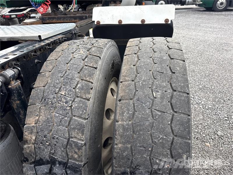Mack Anthem AN64T 6x4 T/A Sleeper Truck Tractor Sadulveokid