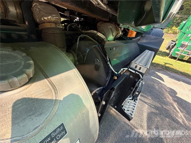 Mack Anthem AN64T 6x4 T/A Sleeper Truck Tractor Седельные тягачи