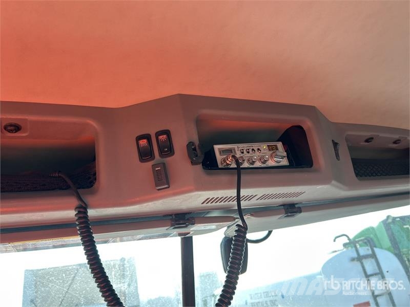 Mack Anthem AN64T 6x4 T/A Day Cab Truck Tractor Motrici e Trattori Stradali