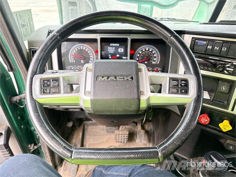 Mack Anthem AN64T 6x4 T/A Sleeper Truck Tractor Tractor Units