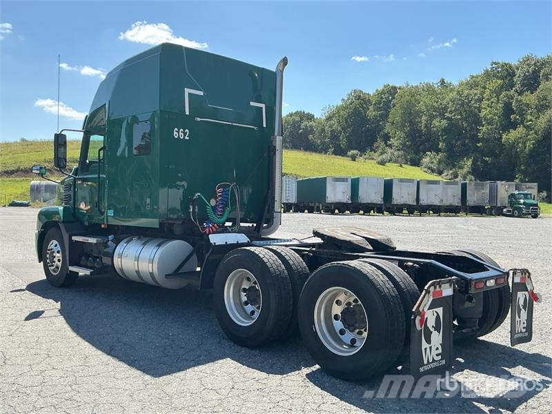 Mack Anthem AN64T 6x4 T/A Sleeper Truck Tractor Ťahače