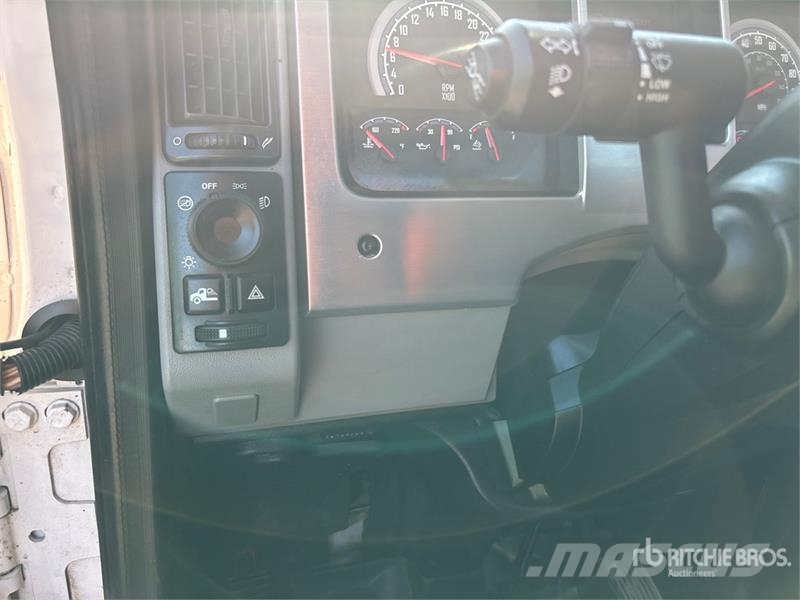 Mack Anthem AN64T 6x4 T/A Day Cab Truck Tractor Motrici e Trattori Stradali