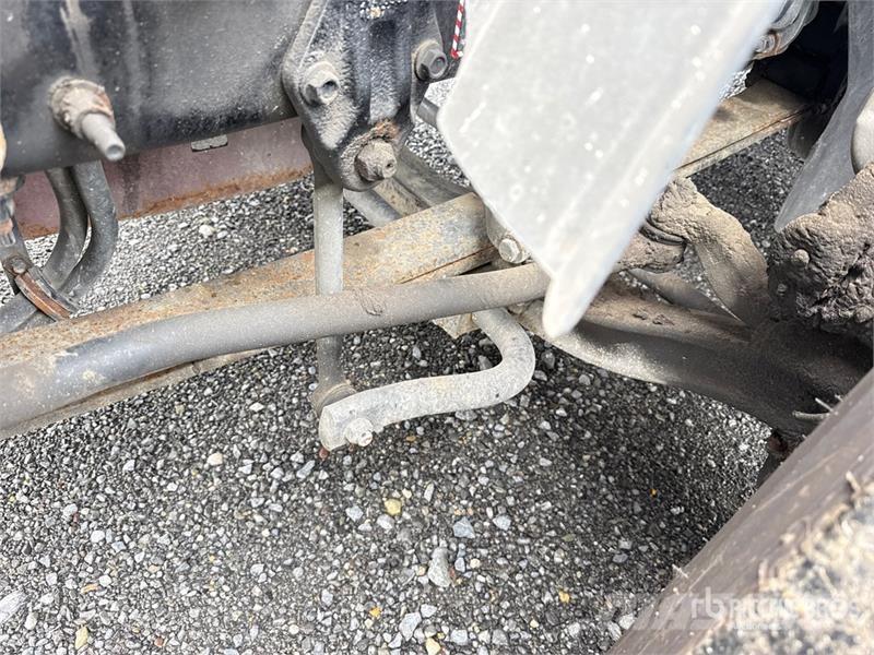 Mack Anthem AN64T 6x4 T/A Sleeper Truck Tractor وحدات الجر