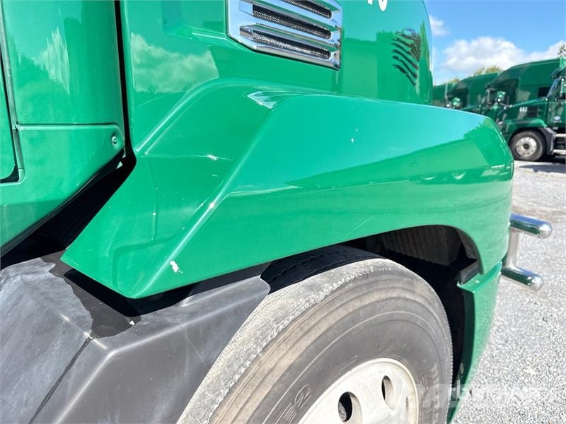 Mack Anthem AN64T 6x4 T/A Sleeper Truck Tractor وحدات الجر