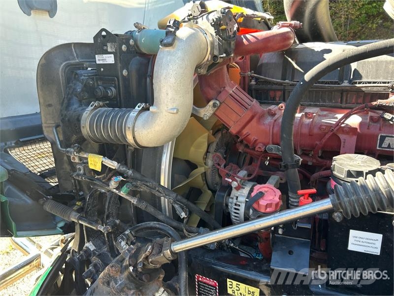Mack Anthem AN64T 6x4 T/A Day Cab Truck Tractor 中古トラクターヘッド | トレーラーヘッド