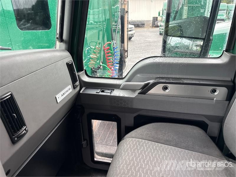 Mack Anthem AN64T 6x4 T/A Sleeper Truck Tractor وحدات الجر