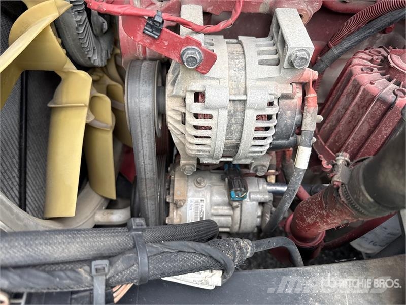 Mack Anthem AN64T 6x4 T/A Day Cab Truck Tractor Vilcēji