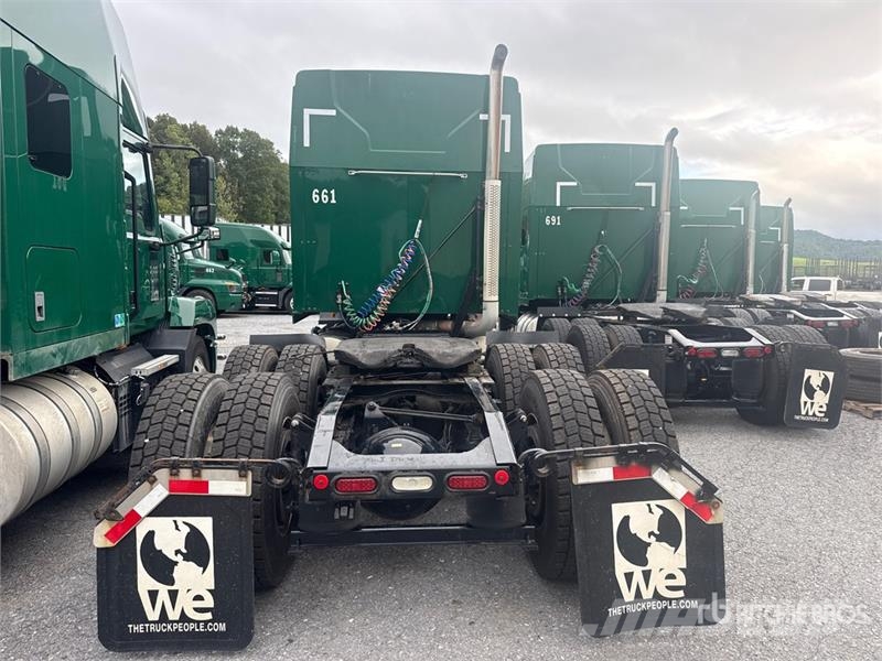Mack Anthem AN64T 6x4 T/A Sleeper Truck Tractor Ťahače