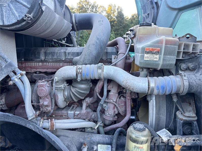 Mack Anthem AN64T 6x4 T/A Day Cab Truck Tractor وحدات الجر