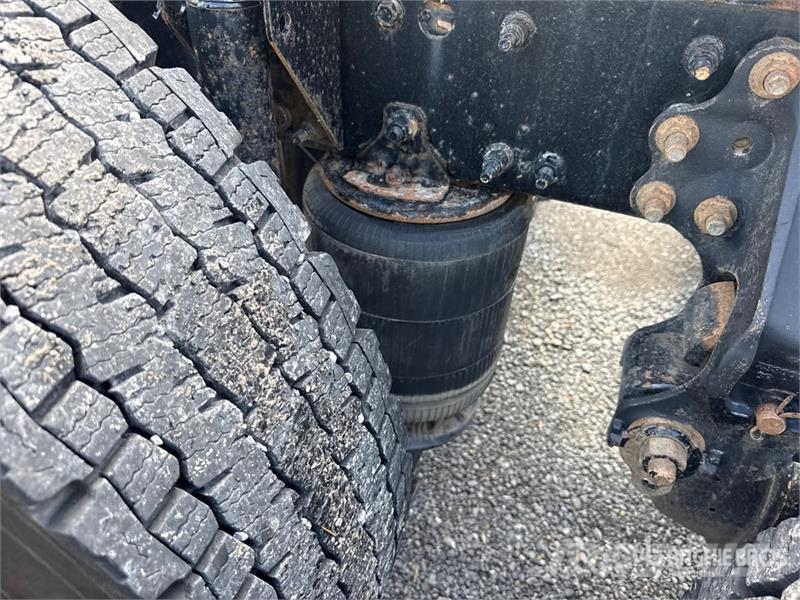 Mack Anthem AN64T 6x4 T/A Day Cab Truck Tractor Tracteur routier