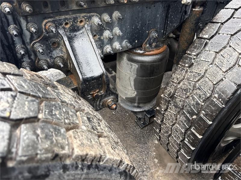 Mack Anthem AN64T 6x4 T/A Sleeper Truck Tractor وحدات الجر