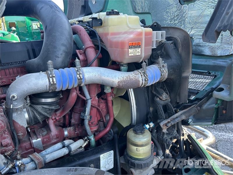 Mack Anthem AN64T 6x4 T/A Sleeper Truck Tractor Autotractoare
