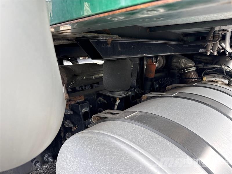 Mack Anthem AN64T 6x4 T/A Sleeper Truck Tractor وحدات الجر