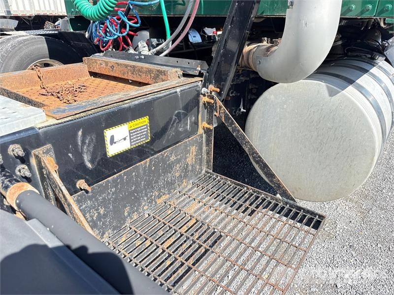 Mack Anthem AN64T 6x4 T/A Sleeper Truck Tractor وحدات الجر